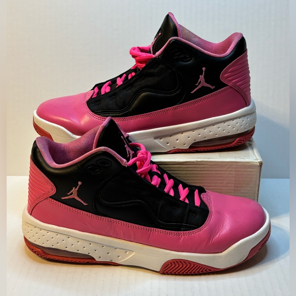 Nike Air Jordan Max Aura 2 GS Size 6.5Y Black Pinksicle Pink (CN8090-006)